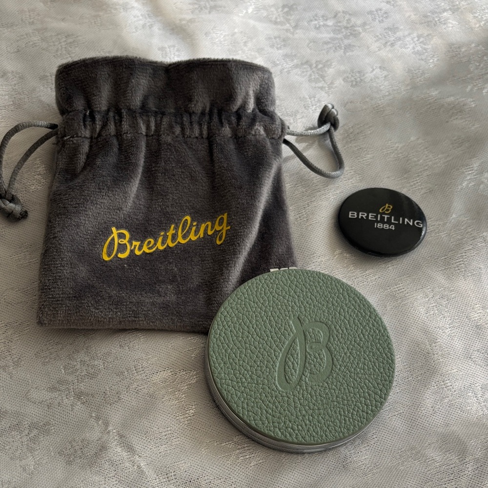 Breitling Green Leather Compact with Gray Pouch
